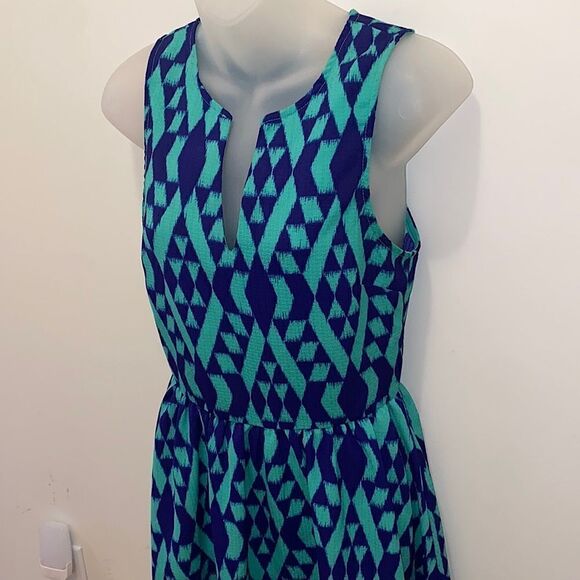 Everly Blue Green Geometric Diamond Sleeveless Dress Medium EUC - Picture 3 of 9